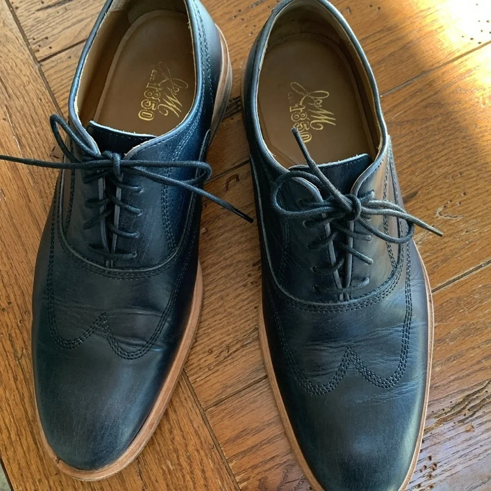Johnston & Murphy classic wingtip